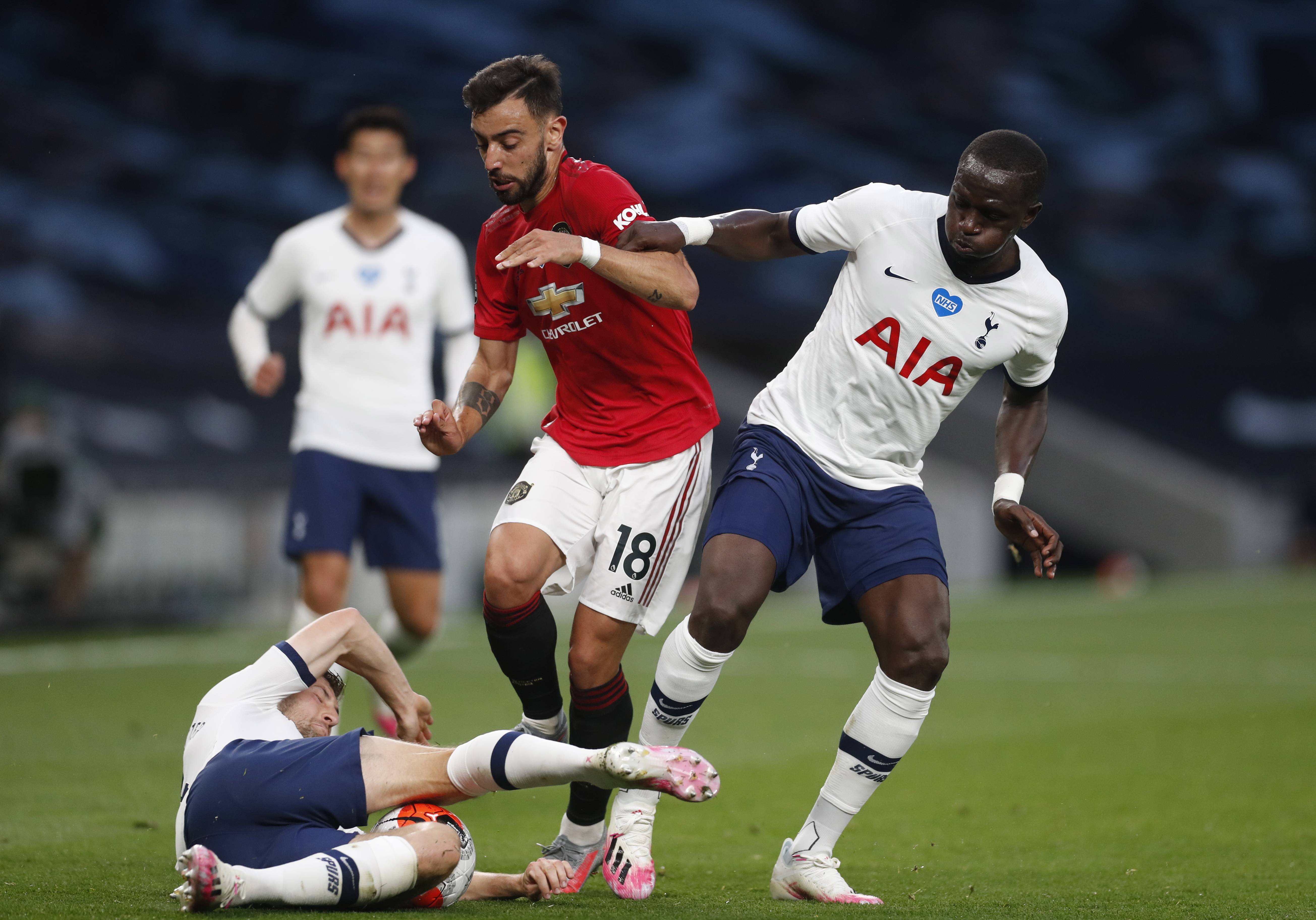 他通过自身 他通过自身